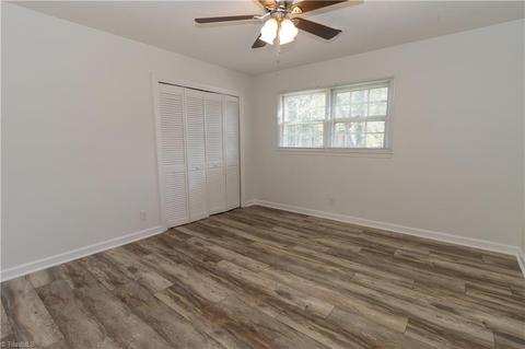 995 Nottingham Rd, High Point, NC 27262 photo 13