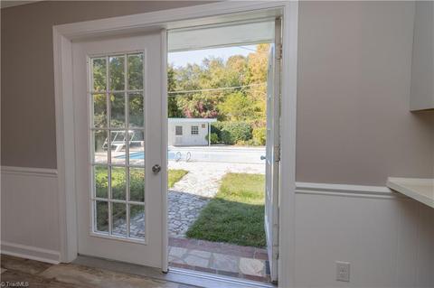 995 Nottingham Rd, High Point, NC 27262 photo 8