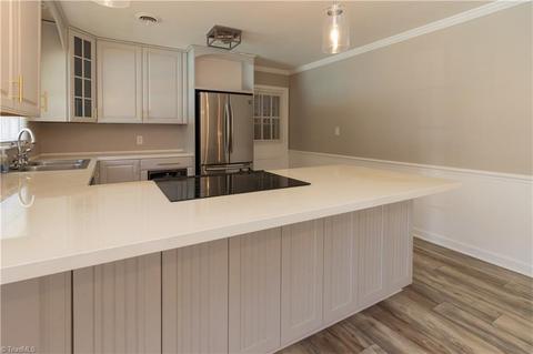 995 Nottingham Rd, High Point, NC 27262 photo 6