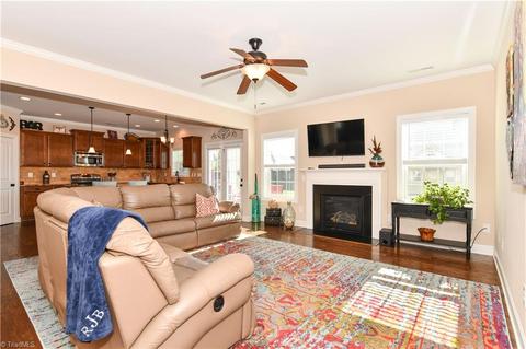 2366 Hammock Dr, High Point, NC 27265 photo 8