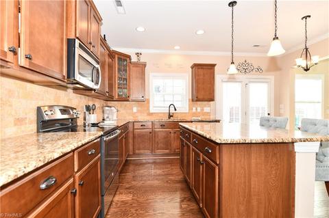2366 Hammock Dr, High Point, NC 27265 photo 11
