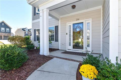 2366 Hammock Dr, High Point, NC 27265 photo 2