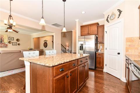 2366 Hammock Dr, High Point, NC 27265 photo 10