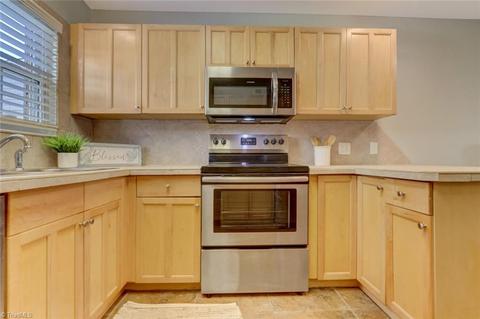 2219 Shadow Valley Rd #E, High Point, NC 27265 photo 10