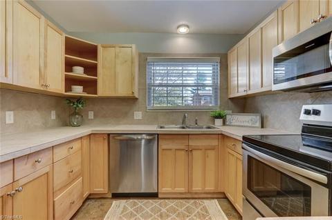 2219 Shadow Valley Rd #E, High Point, NC 27265 photo 9