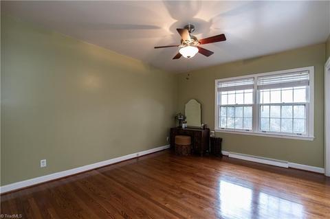807 Sunset Dr, High Point, NC 27262 photo 9