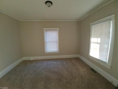 608 Everett Ln, High Point, NC 27262 photo 25