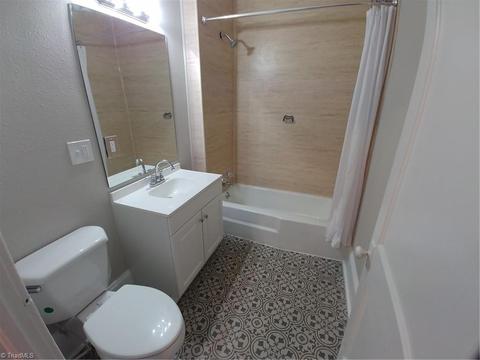 608 Everett Ln, High Point, NC 27262 photo 16