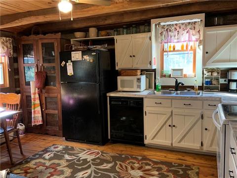 146 Howards Way, Dobson, NC 27017 photo 8