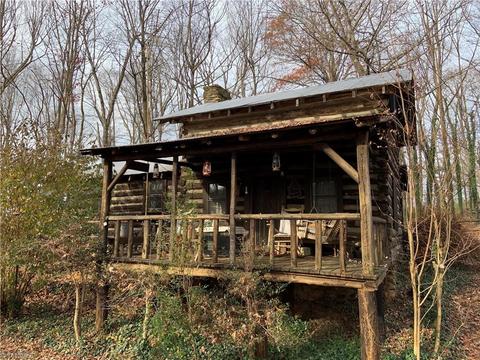 146 Howards Way, Dobson, NC 27017 photo 2