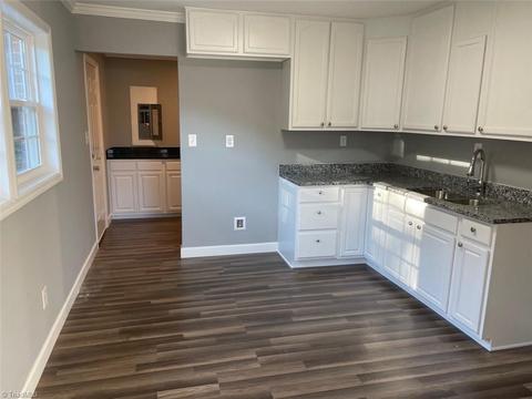 508 Pendleton Ct, High Point, NC 27260 photo 5