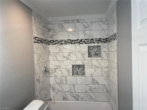 508 Pendleton Ct, High Point, NC 27260 photo 8