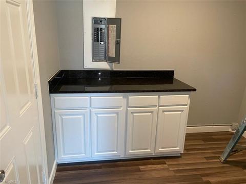 508 Pendleton Ct, High Point, NC 27260 photo 10