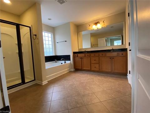 2668 Lamplight Cir, High Point, NC 27265 photo 36