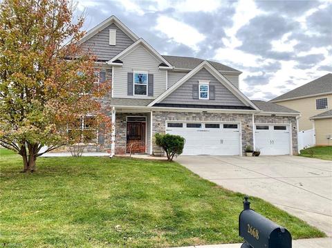 2668 Lamplight Cir, High Point, NC 27265 photo 2
