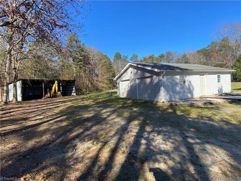 4888 Cashatt Rd, Trinity, NC 27370 photo 6