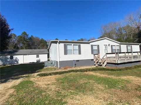 4888 Cashatt Rd, Trinity, NC 27370 photo 5