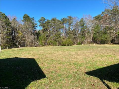 4888 Cashatt Rd, Trinity, NC 27370 photo 12