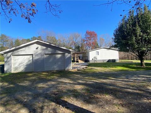 4888 Cashatt Rd, Trinity, NC 27370 photo 7