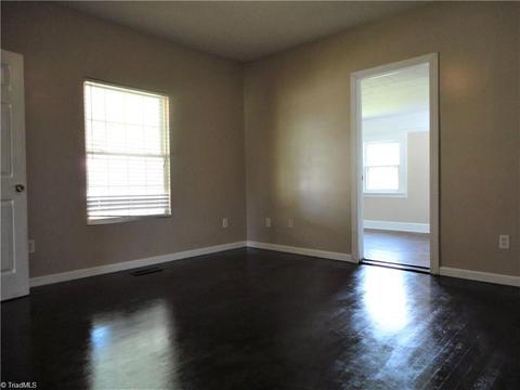 307 Cherry St, Eden, NC 27288 photo 15