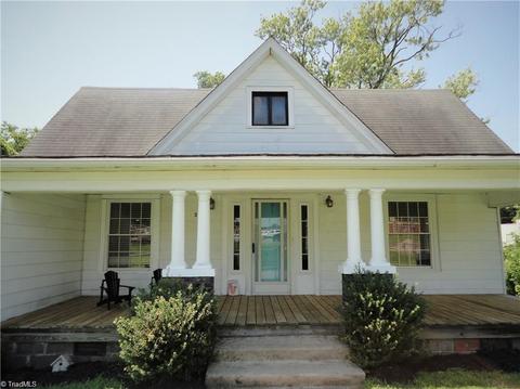 307 Cherry St, Eden, NC 27288 photo 1