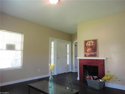 307 Cherry St, Eden, NC 27288 photo 5