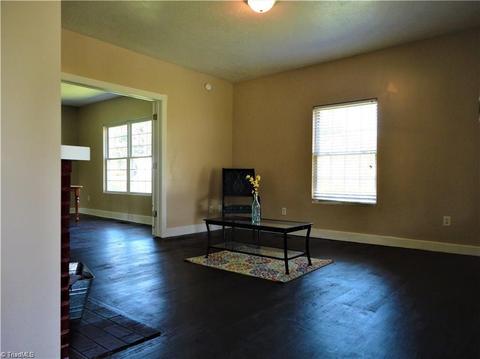 307 Cherry St, Eden, NC 27288 photo 6