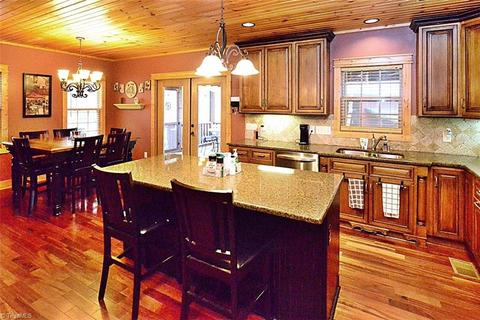 405 Matthews Rd, Pilot Mountain, NC 27041 photo 7