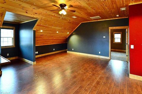 405 Matthews Rd, Pilot Mountain, NC 27041 photo 26