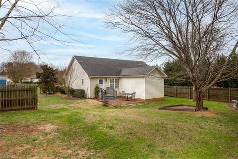 505 Barton Ct, Colfax, NC 27235 photo 20