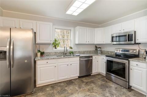 505 Barton Ct, Colfax, NC 27235 photo 6