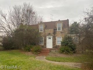 335 E Meadow Rd, Eden, NC 27288 photo 1