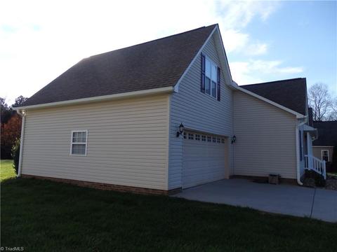 520 Spring Haven Dr, Randleman, NC 27317 photo 6