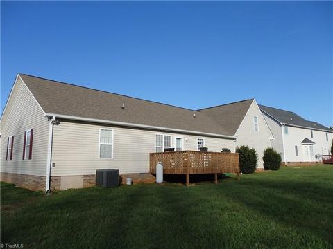 520 Spring Haven Dr, Randleman, NC 27317 photo 8