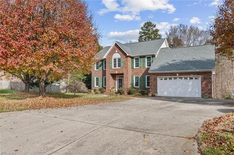 2505 Burch Pt, High Point, NC 27265 photo 4