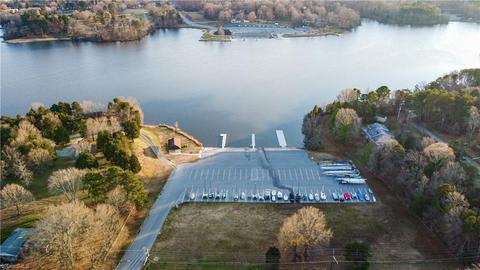 2505 Burch Pt, High Point, NC 27265 photo 32