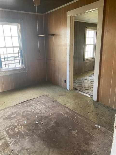 321 E 3rd Ave, Lexington, NC 27292 photo 8