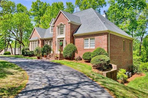 403 Cascade Dr, High Point, NC 27265 photo 2