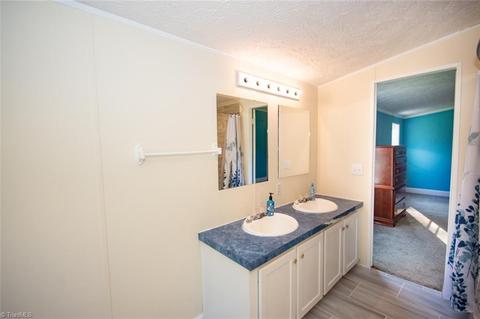 800 Jan Dan Dr, Trinity, NC 27370 photo 16