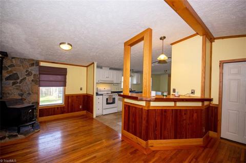 800 Jan Dan Dr, Trinity, NC 27370 photo 10