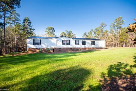 800 Jan Dan Dr, Trinity, NC 27370 photo 1