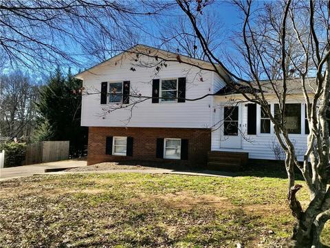128 Maple Ridge Dr, King, NC 27021 photo 1