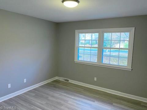 2330 Spring Valley Dr, Clemmons, NC 27012 photo 12