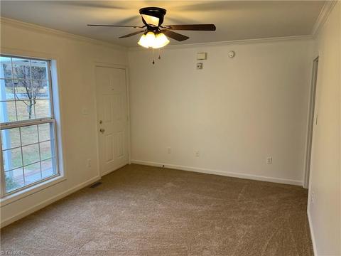 252 E Aiken Rd, Eden, NC 27288 photo 3