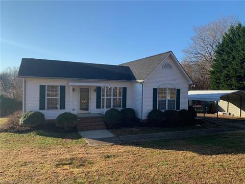 252 E Aiken Rd, Eden, NC 27288 photo 1
