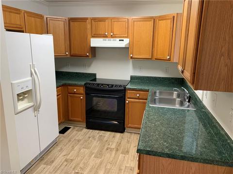 252 E Aiken Rd, Eden, NC 27288 photo 6