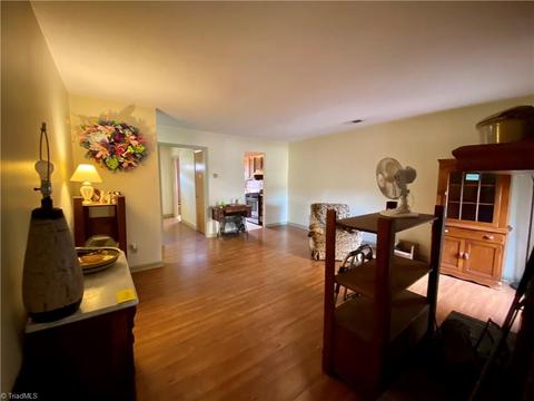 1703 Beaucrest Ave, High Point, NC 27265 photo 4