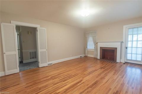 185 Barney Venable Rd, Pilot Mountain, NC 27041 photo 6