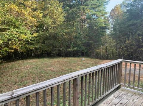 1033 Blackburn Hollow Rd, Purlear, NC 28665 photo 3