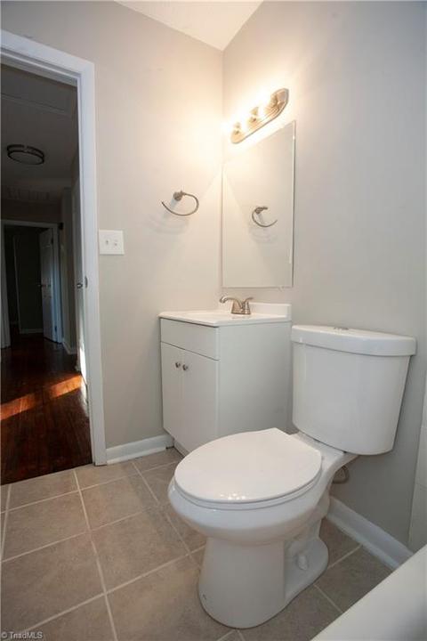 500 Marion Ct, High Point, NC 27262 photo 12